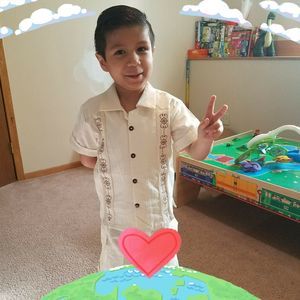 Meet your Posher, Emmanuel